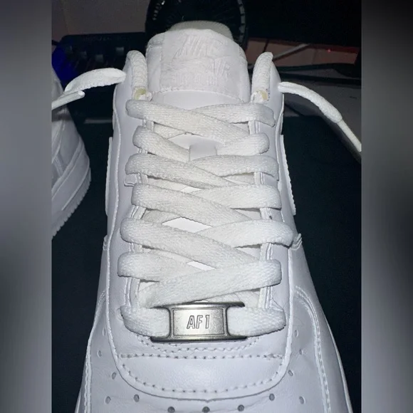 Nike Air Force 1 '07 Lows - Picture 9 of 14